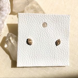 🍋 3/$25 minimalist stud earrings